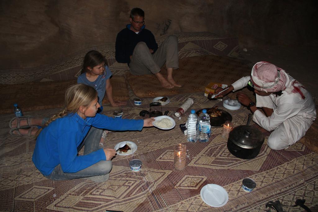 Wadi Rum Sleep Under The Stars Экстерьер фото